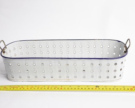 Medical Steralizer Dish in Enamel 
